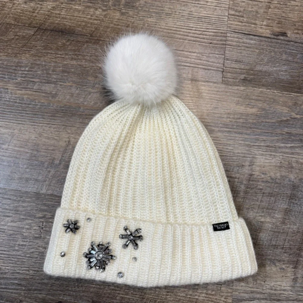 Victoria's Secret Beanie Hat Ivory Rhinestone Snowflake Pom Pom Winter Angel
